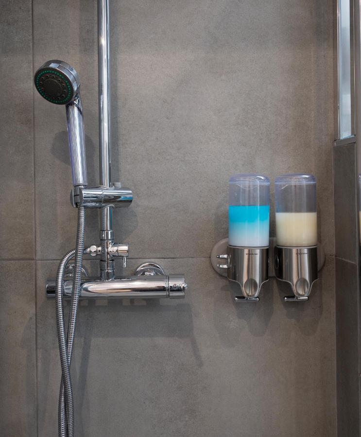אתונה Olvia Suites מראה חיצוני תמונה